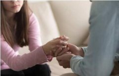 你会为了胎儿的性别而流产么？现在后悔了么？