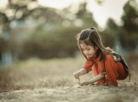 五行缺火女孩起名_女孩名字缺火怎么起名