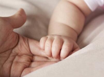 新生儿能用耳温枪吗，怎么给新生儿测体温？