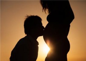 高龄产妇剖腹产有什么危险 这些方面得提前知晓