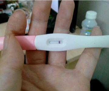 验孕棒一深一浅假怀孕了吗