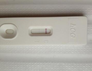 验孕棒一深一浅假怀孕了吗