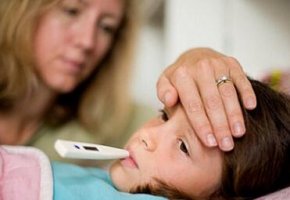 小儿手足口病初期症状_小儿手足口最早期图片