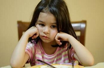 小儿手足口病初期症状_小儿手足口最早期图片