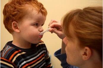 小儿手足口病初期症状_小儿手足口最早期图片