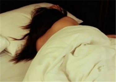 第一次进不去怎么办？初夜必备技巧第一次怎么进去