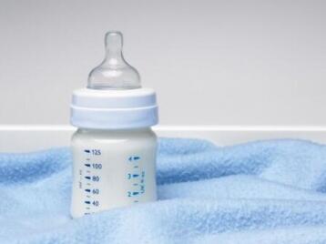 新生儿喝什么奶粉好_新生儿奶粉哪种好推荐