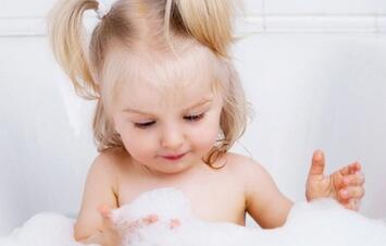 起个英文名字女生 女孩取英文名推荐参考