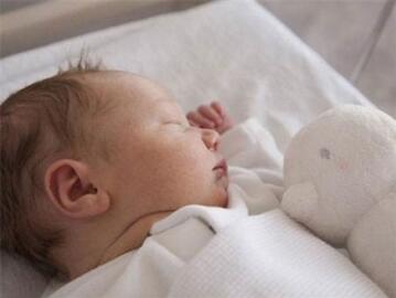 新生儿能吹空调吗 新生儿吹空调的注意事项