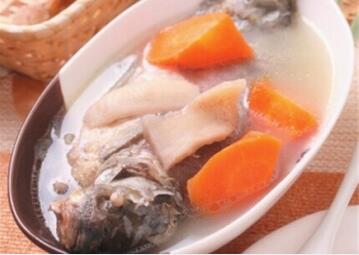 孕妇吃的鲫鱼汤怎么做 鲫鱼汤的做法大全