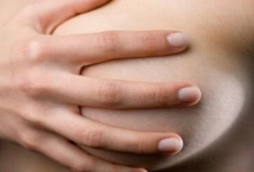 哺乳期乳头疼痛是怎么回事？乳头疼痛该怎么办？