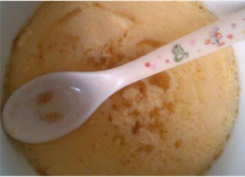 蛋黄羹怎么做给宝宝吃 鸡蛋羹的做法