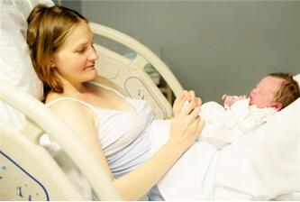 催产素比自然发作痛吗