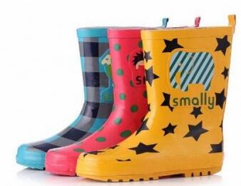 儿童雨鞋怎么选