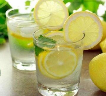 蜂蜜柠檬水的功效与作用
