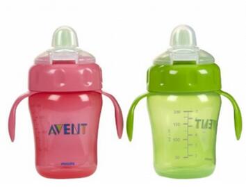 宝宝几个月用吸管杯 怎么教宝宝用吸管杯