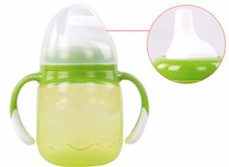 宝宝几个月用吸管杯 怎么教宝宝用吸管杯