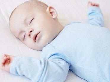 新生儿白天不睡觉正常吗