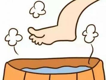 孩子脚崴了怎么办 崴脚怎么处理