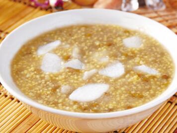 孕妇烧心吃什么