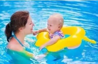 婴儿游泳的5大好处