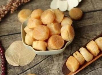 干贝为什么有些红色的