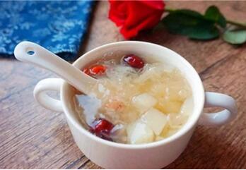 银耳汤可以丰胸吗