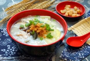 宝宝可以吃皮蛋瘦肉粥吗