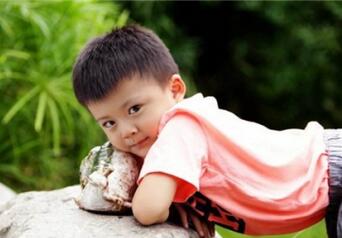 六岁小孩喝什么奶粉好