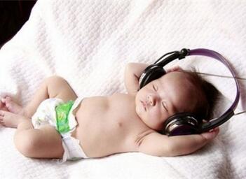 宝宝肚子胀气的症状有哪些