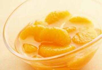 喂奶时遇到宝宝打嗝怎么办