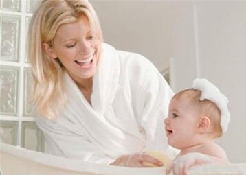 新生儿洗澡需要每天洗吗