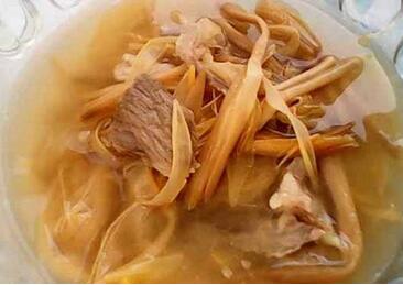 黄花菜下奶的做法