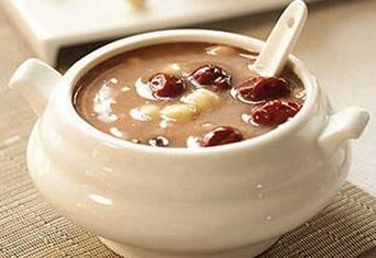 月经期间吃什么丰胸最好 经期丰胸食谱大全