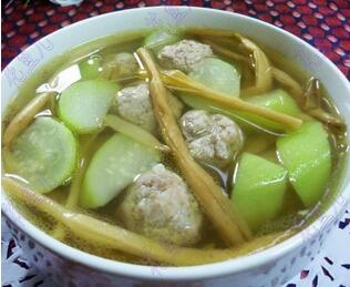 产妇吃丝瓜汤的做法
