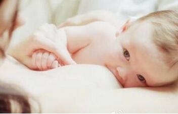 母乳喂养的好处 母乳喂养多久最好