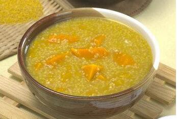 小米粥下奶的做法