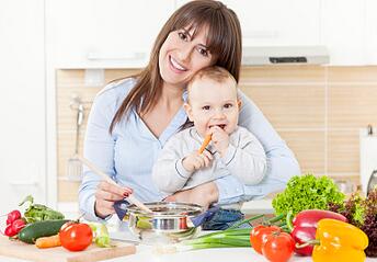 妈妈奶水不足怎么办？和乳房大小有关吗