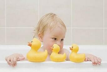 宝宝出汗能马上洗澡吗