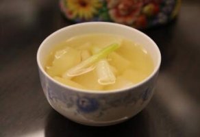 葱白煮水是大葱还是小葱 宝宝多大能喝