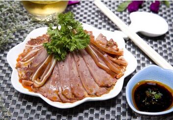 坐月子能吃卤菜吗