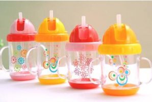 怎么教宝宝用吸管杯