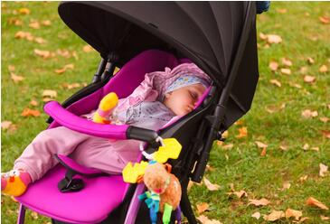 婴儿车可以当床睡吗