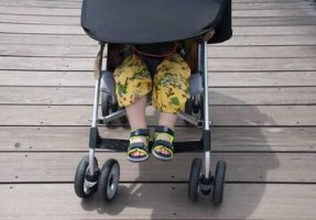 婴儿车可以当床睡吗