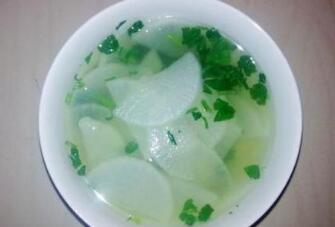 白萝卜汤