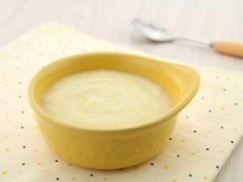 4个月的宝宝可以吃什么辅食