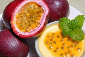 百香果可以和螃蟹一起吃吗