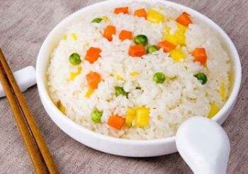 适用一岁半宝宝吃的炒饭