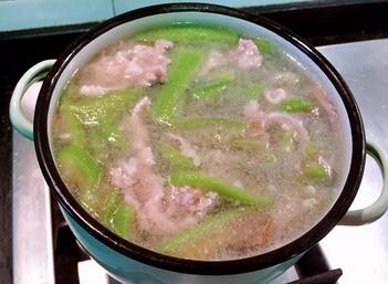 丝瓜瘦肉汤