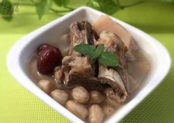 花生眉豆排骨汤